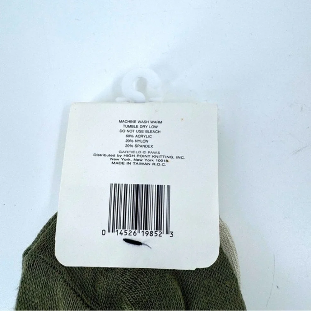 NWT Garfield Casual Brown and Tan‎ Socks with Playful Design